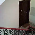 Julius Caesar 183 Guest house