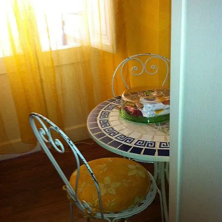 Gasthuis Julius Caesar 183 Rome