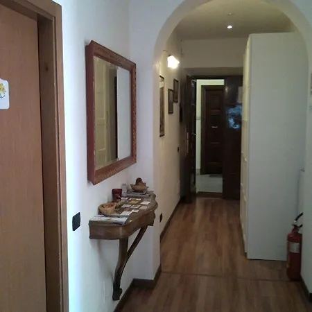 Julius Caesar 183 4* Rome