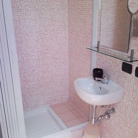 Julius Caesar 183 4*