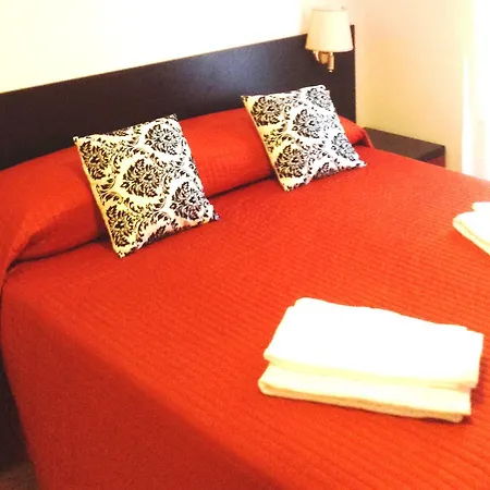 招待所 朱利叶斯凯撒183号旅馆 4*