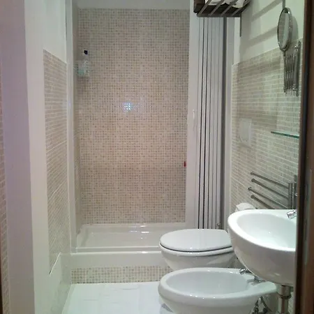 朱利叶斯凯撒183号旅馆 招待所